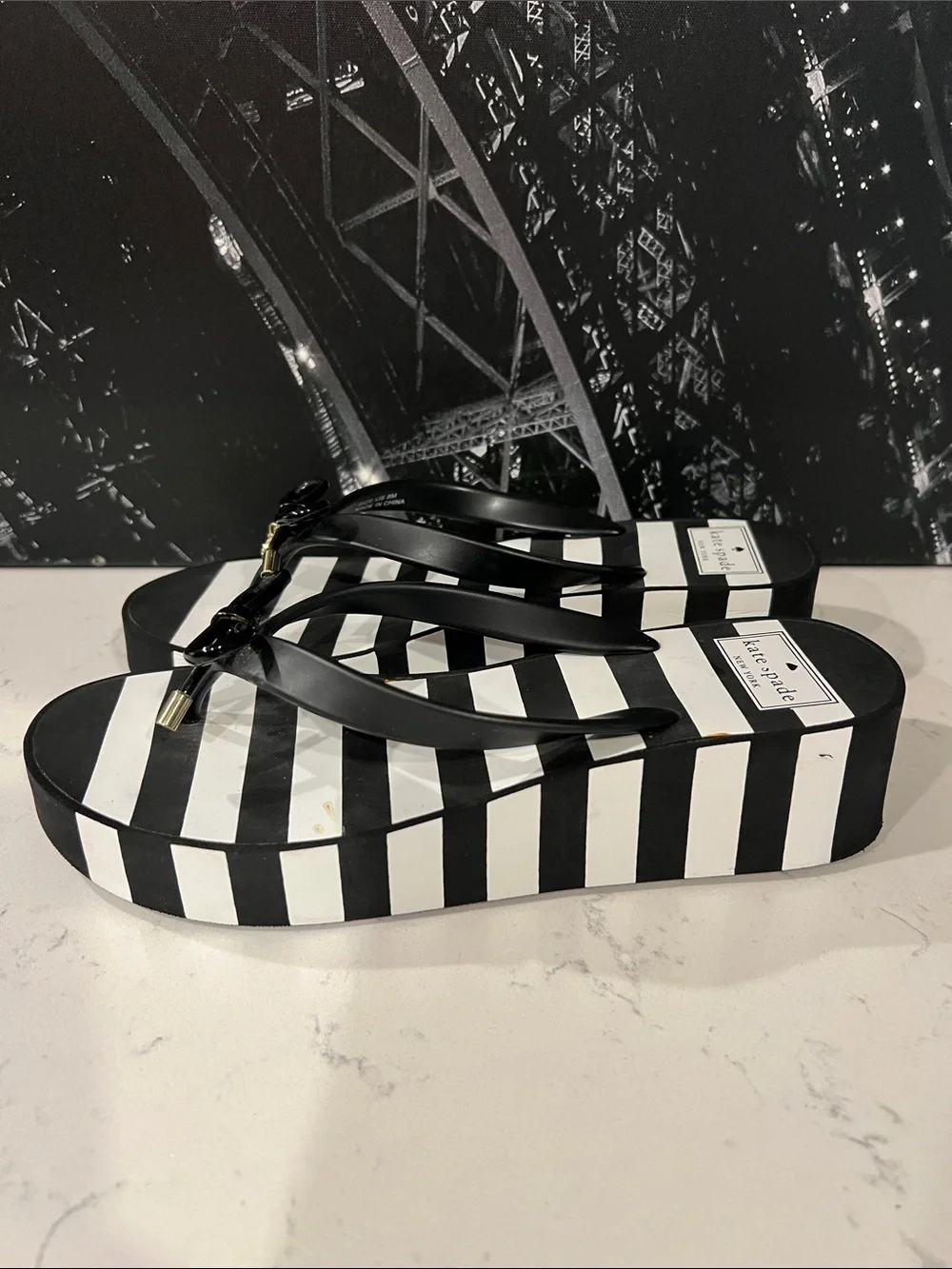 Kate Spade New York Rhett Wedge Thong Sandals Size 8